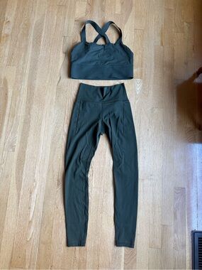 Athleta Olive Green Sports Bra & High-Waist Leggings READ DESCRIPTION